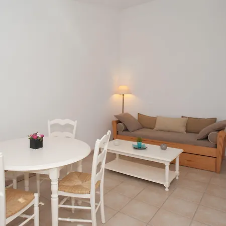 Marina Di Santa Giulia شقة