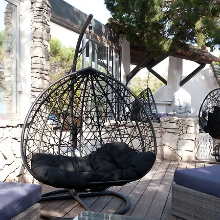 Marina Di Santa Giulia * بورتو فيكشْيو