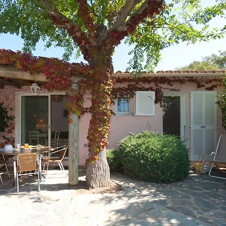 Marina Di Santa Giulia شقة