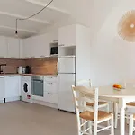 Marina Di Santa Giulia Apartament