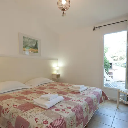 Marina Di Santa Giulia Lägenhet *