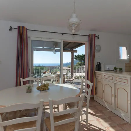 Marina Di Santa Giulia Lägenhet *